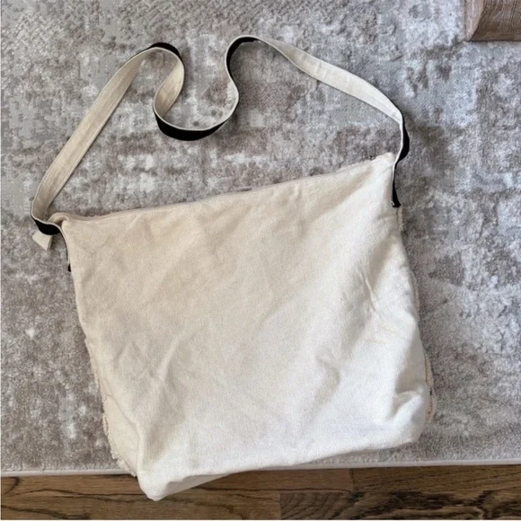 Boho Cream Sherpa bag with beading - Picture 3 of 7